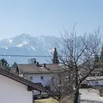 Susi Im Neubau Appartement Farchant
